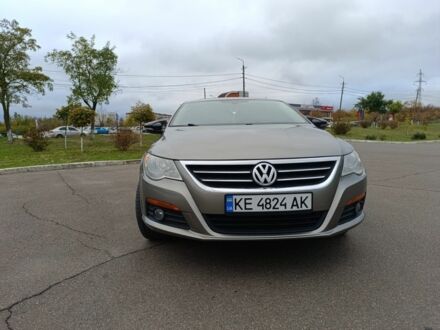 Серый Фольксваген Пассат СС, объемом двигателя 2 л и пробегом 203 тыс. км за 8500 $, фото 1 на Automoto.ua