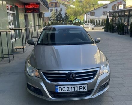 Серый Фольксваген Пассат СС, объемом двигателя 2 л и пробегом 211 тыс. км за 9300 $, фото 1 на Automoto.ua