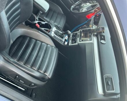 Синий Фольксваген Пассат СС, объемом двигателя 2 л и пробегом 285 тыс. км за 8500 $, фото 5 на Automoto.ua