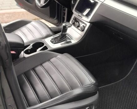 Синий Фольксваген Пассат СС, объемом двигателя 2 л и пробегом 250 тыс. км за 7200 $, фото 6 на Automoto.ua