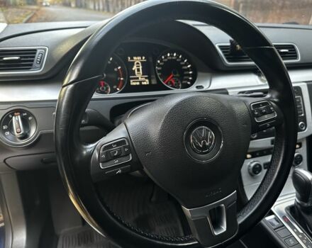 Синий Фольксваген Пассат СС, объемом двигателя 2 л и пробегом 178 тыс. км за 12700 $, фото 18 на Automoto.ua