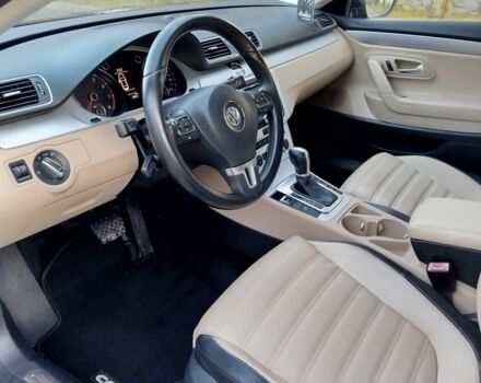 Синій Фольксваген Пассат СС, об'ємом двигуна 2 л та пробігом 160 тис. км за 9500 $, фото 13 на Automoto.ua