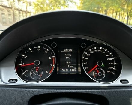 Синий Фольксваген Пассат СС, объемом двигателя 2 л и пробегом 178 тыс. км за 12700 $, фото 19 на Automoto.ua