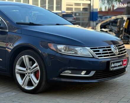 Синий Фольксваген Пассат СС, объемом двигателя 2 л и пробегом 242 тыс. км за 10390 $, фото 3 на Automoto.ua