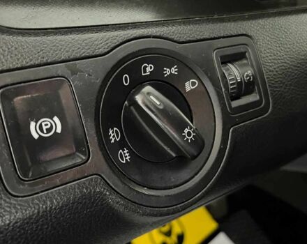 Синій Фольксваген Пассат СС, об'ємом двигуна 2 л та пробігом 340 тис. км за 5600 $, фото 12 на Automoto.ua