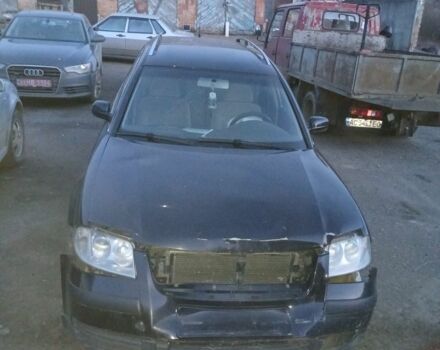 Синий Фольксваген Пассат СС, объемом двигателя 2 л и пробегом 200 тыс. км за 1700 $, фото 4 на Automoto.ua