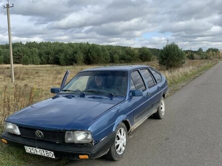 Синий Фольксваген Пассат СС, объемом двигателя 1.8 л и пробегом 220 тыс. км за 850 $, фото 1 на Automoto.ua