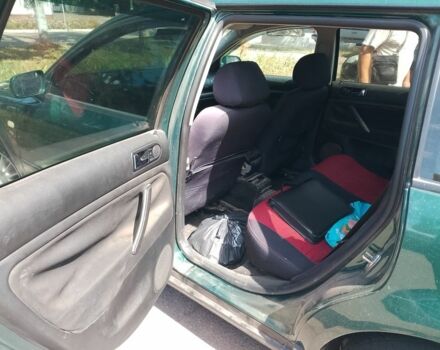 Зеленый Фольксваген Пассат СС, объемом двигателя 1.6 л и пробегом 200 тыс. км за 3600 $, фото 4 на Automoto.ua