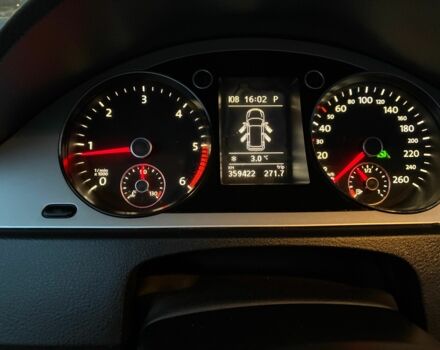 Білий Фольксваген Пассат Варіант, об'ємом двигуна 2 л та пробігом 360 тис. км за 8600 $, фото 6 на Automoto.ua