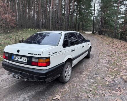 Білий Фольксваген Пассат Варіант, об'ємом двигуна 1.8 л та пробігом 20 тис. км за 1600 $, фото 4 на Automoto.ua