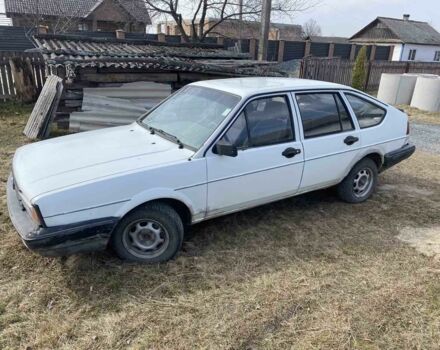 Белый Фольксваген Пассат Вариант, объемом двигателя 1.6 л и пробегом 340 тыс. км за 900 $, фото 1 на Automoto.ua