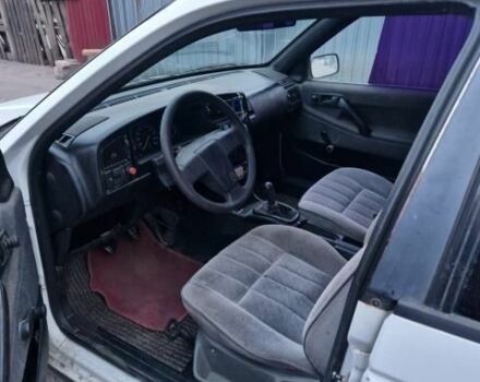 Белый Фольксваген Пассат Вариант, объемом двигателя 2 л и пробегом 400 тыс. км за 1537 $, фото 2 на Automoto.ua