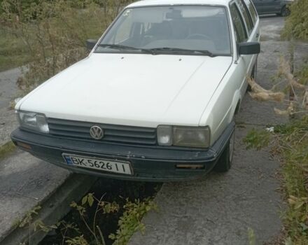 Білий Фольксваген Пассат Варіант, об'ємом двигуна 2.2 л та пробігом 100 тис. км за 600 $, фото 2 на Automoto.ua