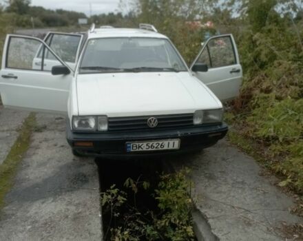 Білий Фольксваген Пассат Варіант, об'ємом двигуна 2.2 л та пробігом 100 тис. км за 600 $, фото 5 на Automoto.ua