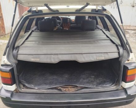 Белый Фольксваген Пассат Вариант, объемом двигателя 1.6 л и пробегом 500 тыс. км за 1600 $, фото 4 на Automoto.ua