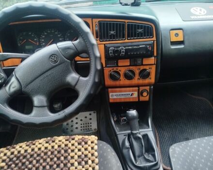 Белый Фольксваген Пассат Вариант, объемом двигателя 1.6 л и пробегом 500 тыс. км за 1600 $, фото 2 на Automoto.ua