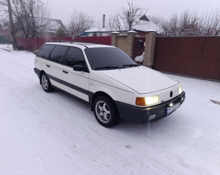 Белый Фольксваген Пассат Вариант, объемом двигателя 1.6 л и пробегом 280 тыс. км за 2899 $, фото 2 на Automoto.ua