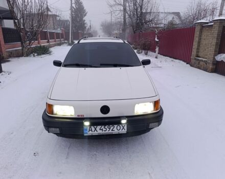 Белый Фольксваген Пассат Вариант, объемом двигателя 1.6 л и пробегом 280 тыс. км за 2899 $, фото 1 на Automoto.ua