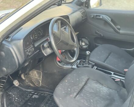 Білий Фольксваген Пассат Варіант, об'ємом двигуна 1.6 л та пробігом 35 тис. км за 1500 $, фото 4 на Automoto.ua