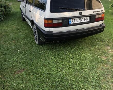 Белый Фольксваген Пассат Вариант, объемом двигателя 1.6 л и пробегом 362 тыс. км за 1650 $, фото 2 на Automoto.ua