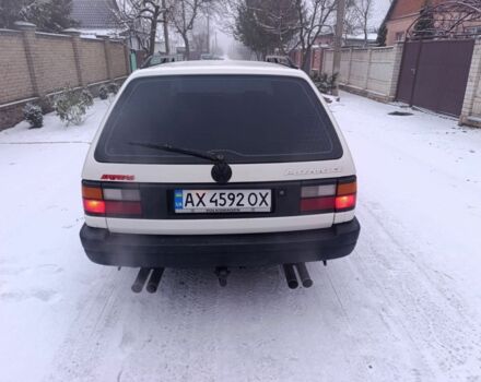 Белый Фольксваген Пассат Вариант, объемом двигателя 1.6 л и пробегом 280 тыс. км за 2899 $, фото 6 на Automoto.ua