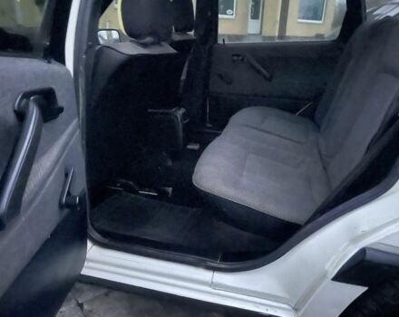 Белый Фольксваген Пассат Вариант, объемом двигателя 1.6 л и пробегом 263 тыс. км за 1200 $, фото 7 на Automoto.ua