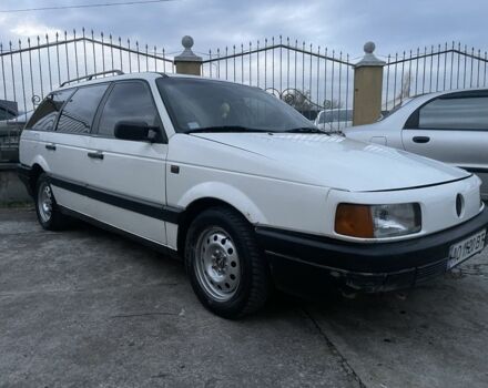 Белый Фольксваген Пассат Вариант, объемом двигателя 1.6 л и пробегом 263 тыс. км за 1200 $, фото 1 на Automoto.ua