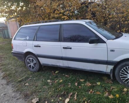 Фольксваген Пассат Вариант 1990 в Дубно на Automoto.ua Белый Фольксваген Пассат Вариант, объемом двигателя 1.8 л и пробегом 250 тыс. км за 1250 $, фото 1 на Automoto.ua