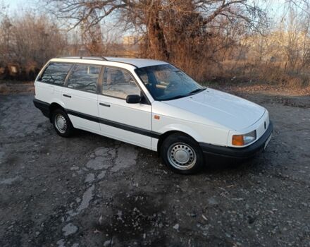 Белый Фольксваген Пассат Вариант, объемом двигателя 0 л и пробегом 200 тыс. км за 1999 $, фото 2 на Automoto.ua