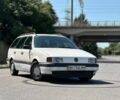 Белый Фольксваген Пассат Вариант, объемом двигателя 0 л и пробегом 330 тыс. км за 1930 $, фото 1 на Automoto.ua