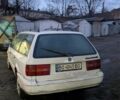 Белый Фольксваген Пассат Вариант, объемом двигателя 2 л и пробегом 400 тыс. км за 1000 $, фото 1 на Automoto.ua