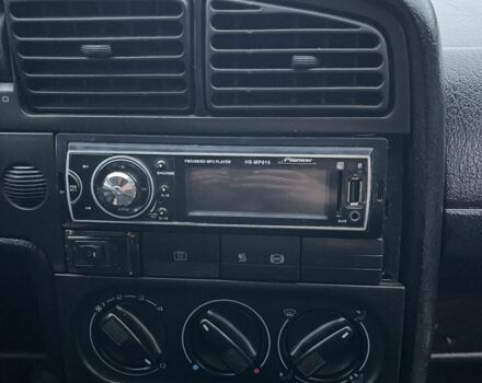 Білий Фольксваген Пассат Варіант, об'ємом двигуна 1.8 л та пробігом 354 тис. км за 1499 $, фото 19 на Automoto.ua