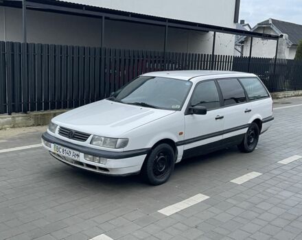 Білий Фольксваген Пассат Варіант, об'ємом двигуна 1.8 л та пробігом 354 тис. км за 1499 $, фото 6 на Automoto.ua