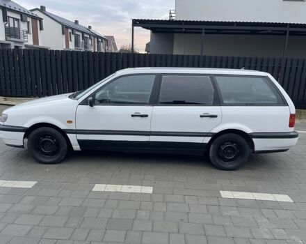 Білий Фольксваген Пассат Варіант, об'ємом двигуна 1.8 л та пробігом 354 тис. км за 1499 $, фото 7 на Automoto.ua