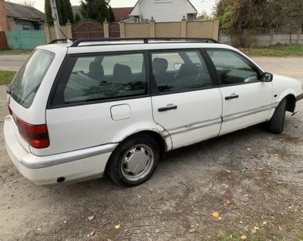 Белый Фольксваген Пассат Вариант, объемом двигателя 1.8 л и пробегом 230 тыс. км за 1200 $, фото 3 на Automoto.ua