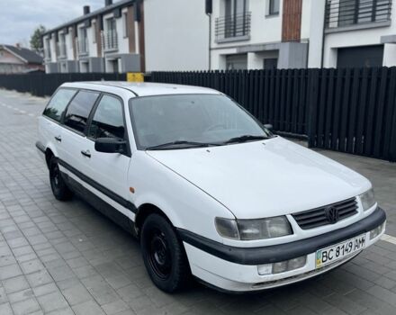 Білий Фольксваген Пассат Варіант, об'ємом двигуна 1.8 л та пробігом 354 тис. км за 1499 $, фото 5 на Automoto.ua