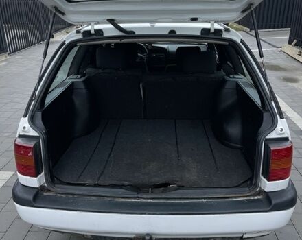 Білий Фольксваген Пассат Варіант, об'ємом двигуна 1.8 л та пробігом 354 тис. км за 1499 $, фото 17 на Automoto.ua