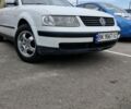 Белый Фольксваген Пассат Вариант, объемом двигателя 1.6 л и пробегом 346 тыс. км за 2850 $, фото 1 на Automoto.ua
