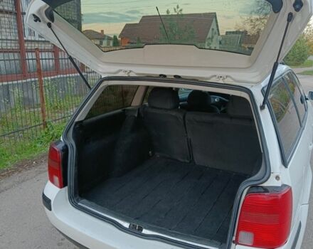 Белый Фольксваген Пассат Вариант, объемом двигателя 1.6 л и пробегом 458 тыс. км за 3700 $, фото 5 на Automoto.ua