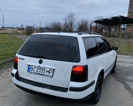 Білий Фольксваген Пассат Варіант, об'ємом двигуна 1.6 л та пробігом 297 тис. км за 3300 $, фото 4 на Automoto.ua