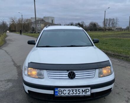 Белый Фольксваген Пассат Вариант, объемом двигателя 1.6 л и пробегом 297 тыс. км за 3300 $, фото 2 на Automoto.ua