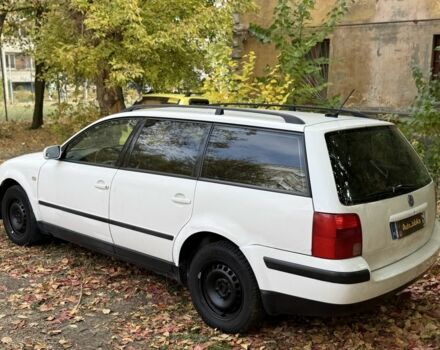 Білий Фольксваген Пассат Варіант, об'ємом двигуна 1.9 л та пробігом 300 тис. км за 1950 $, фото 5 на Automoto.ua