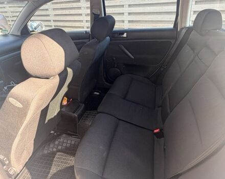 Фольксваген Пассат Вариант 2001 в Киеве на Automoto.ua Белый Фольксваген Пассат Вариант, объемом двигателя 2 л и пробегом 286 тыс. км за 3950 $, фото 4 на Automoto.ua