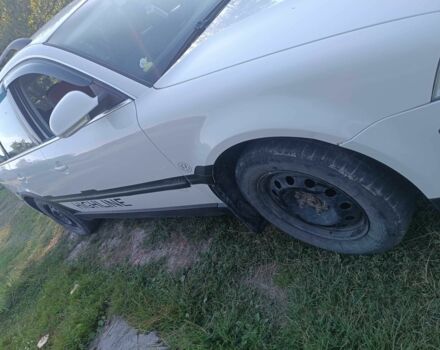 Фольксваген Пассат Вариант 2004 в Львове на Automoto.ua Белый Фольксваген Пассат Вариант, объемом двигателя 1.8 л и пробегом 206 тыс. км за 2622 $, фото 5 на Automoto.ua