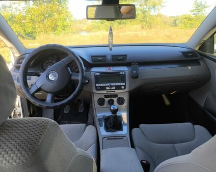 Фольксваген Пассат Вариант 2006 в Миргороде на Automoto.ua Белый Фольксваген Пассат Вариант, объемом двигателя 1.6 л и пробегом 400 тыс. км за 4800 $, фото 5 на Automoto.ua
