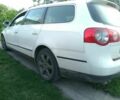 Белый Фольксваген Пассат Вариант, объемом двигателя 2 л и пробегом 255 тыс. км за 5100 $, фото 2 на Automoto.ua