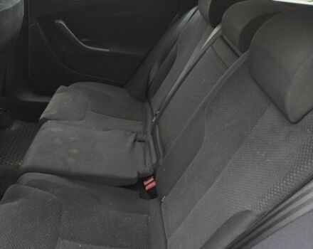 Белый Фольксваген Пассат Вариант, объемом двигателя 2 л и пробегом 300 тыс. км за 2700 $, фото 3 на Automoto.ua