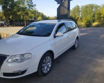 Белый Фольксваген Пассат Вариант, объемом двигателя 2 л и пробегом 294 тыс. км за 6600 $, фото 1 на Automoto.ua