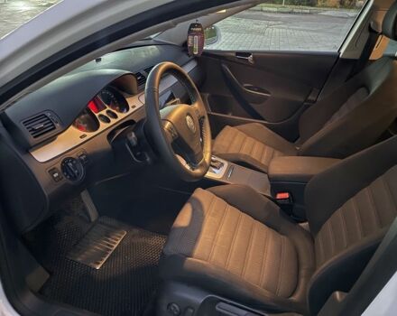 Белый Фольксваген Пассат Вариант, объемом двигателя 2 л и пробегом 273 тыс. км за 4999 $, фото 15 на Automoto.ua