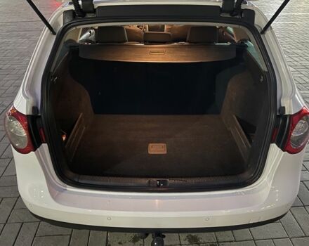 Белый Фольксваген Пассат Вариант, объемом двигателя 2 л и пробегом 273 тыс. км за 4999 $, фото 22 на Automoto.ua